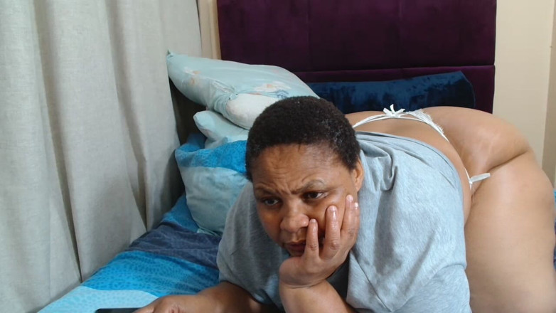 Legendary Booty Overdose: Bbw con culo grasso stuzzica e adorazione del culo