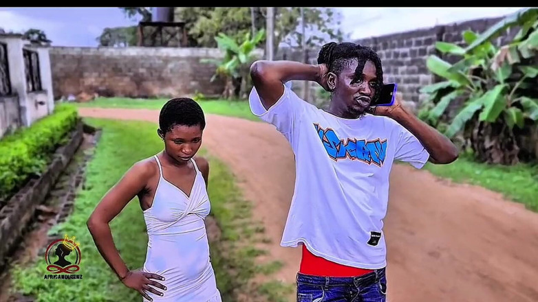 Africankween: Große Hintern-hintern-nutte Fickte Einen Reifen Mann Mit Fettem Schwanz