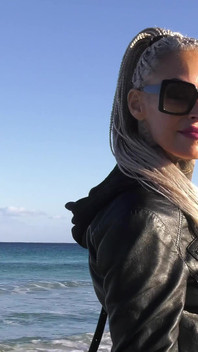 Alman evli kadın otelde yabancı tarafından prezervatifsiz sikişiyor