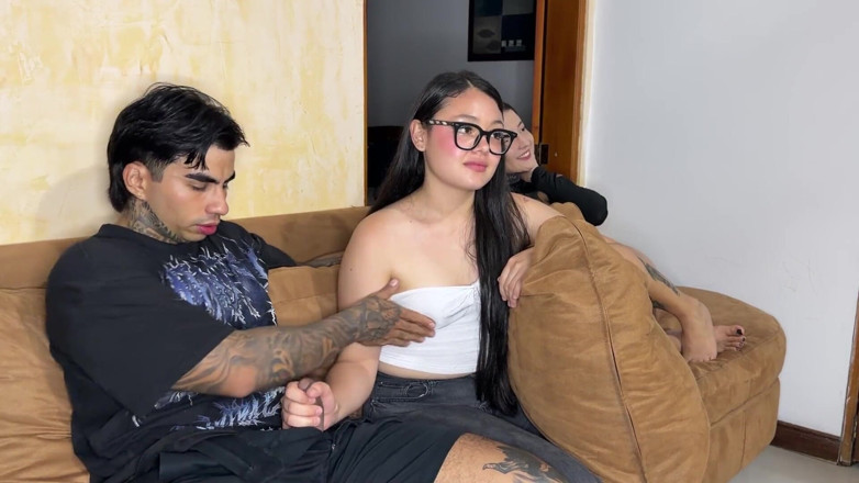 Natty Luxx: '순진한' 친구가 방문했어요... 그리고 결국 그는 한 사람의 관계를 끝냈다