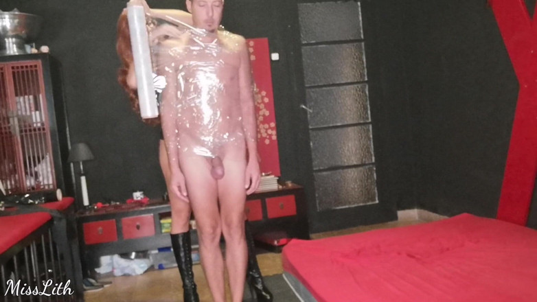 Miss Lith Domina: การตรึงตรึงพลาสติก