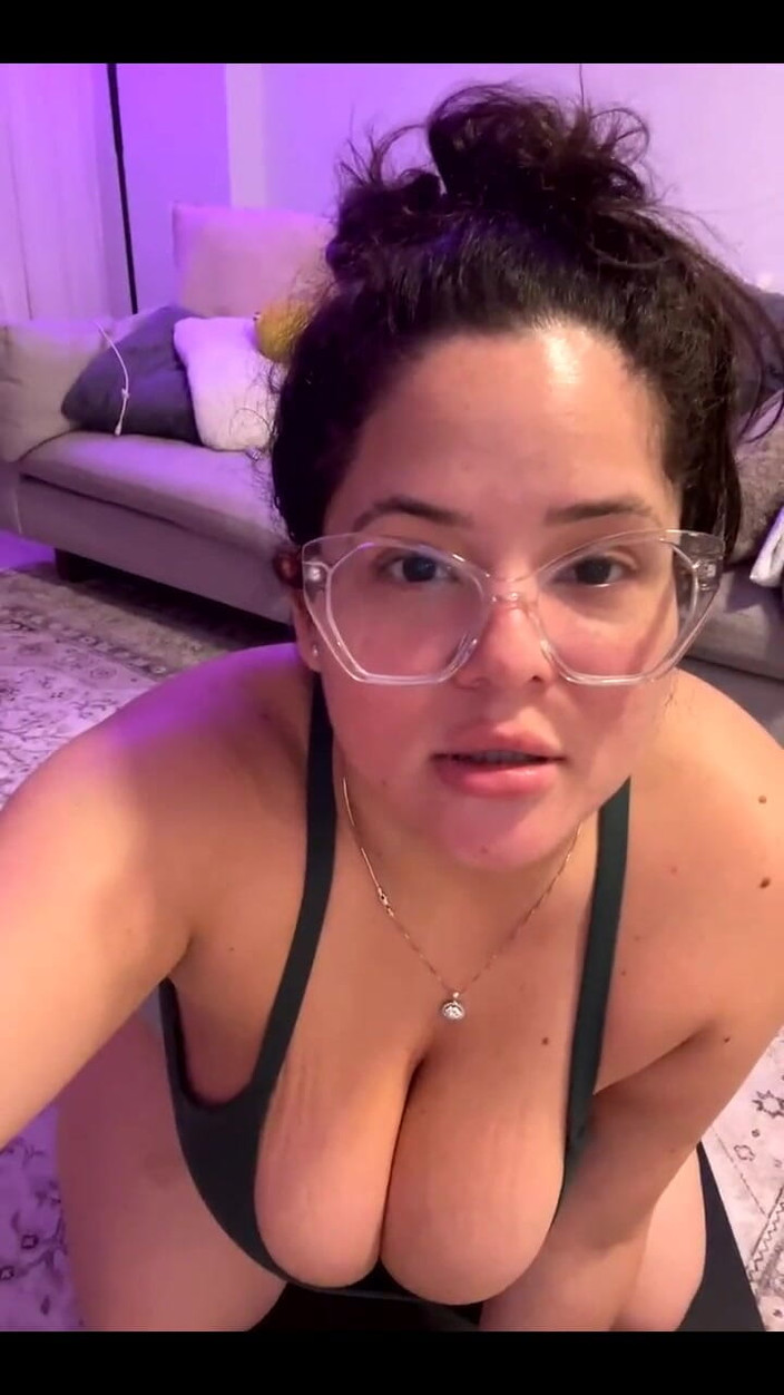 Dani Valentina: Flux