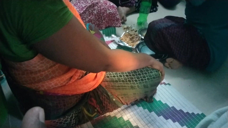 Benita sweety: Čtyři teta sexy sprosté mluvení v mém domě