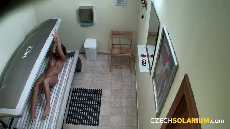 Czech Solarium: Czech Solarium 315: Sexy Woman Shows off in the Solarium