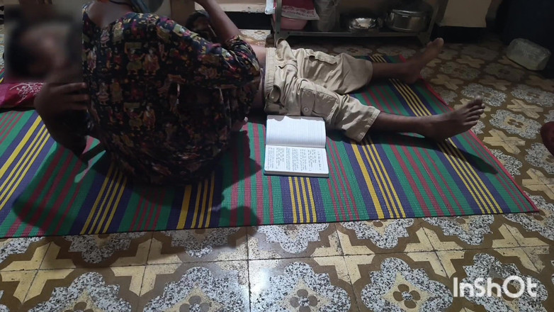 Desishycouple: Desi meia-irmã foi fodida por mais novo meio-irmão parte 1