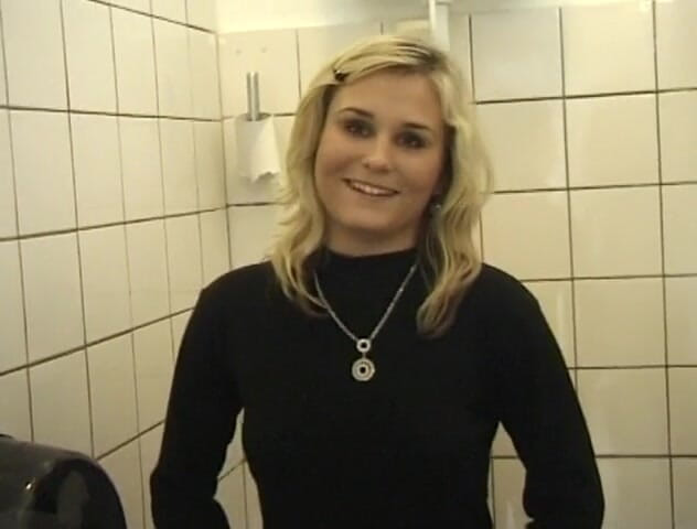 Flash Model Amateurs: Nasty blonde girl pissing in the bathroom