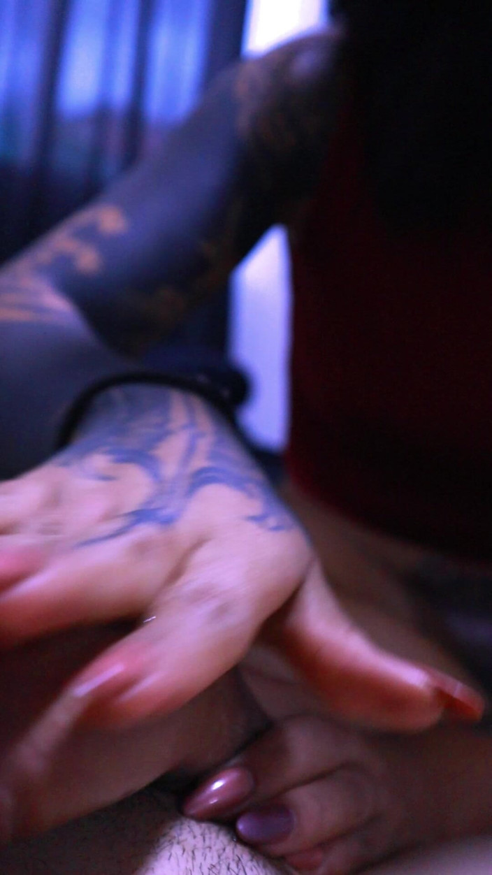 Ellie pink: Mu nejlepší kamarádka Tattoed přijde na domácí úkoly a skončí s...