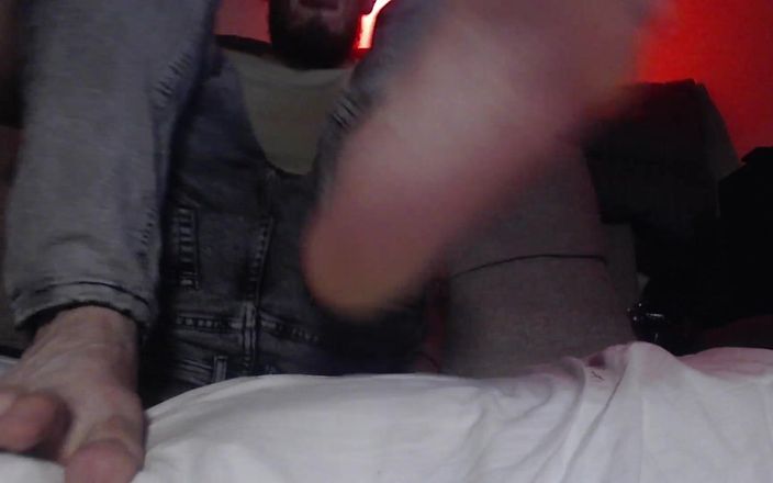 Hunky time: Dominant Daddy: Big Ass and Legs