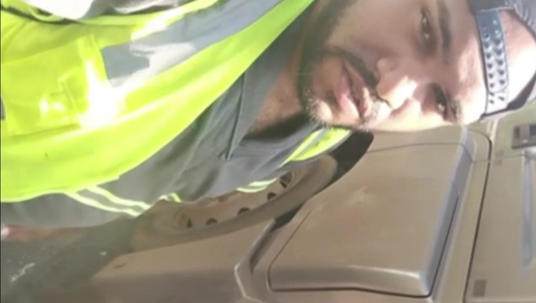 TheBlacKHunterr: Kamyonun içine boşalmak