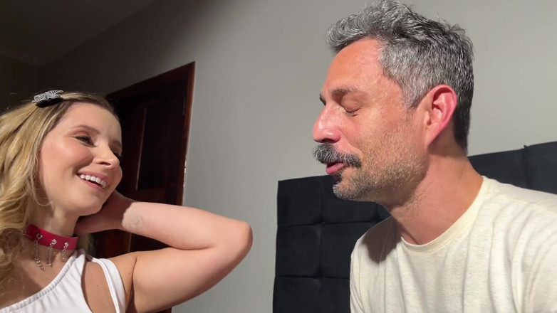 Quente club: La fille au petit prolapsus rose