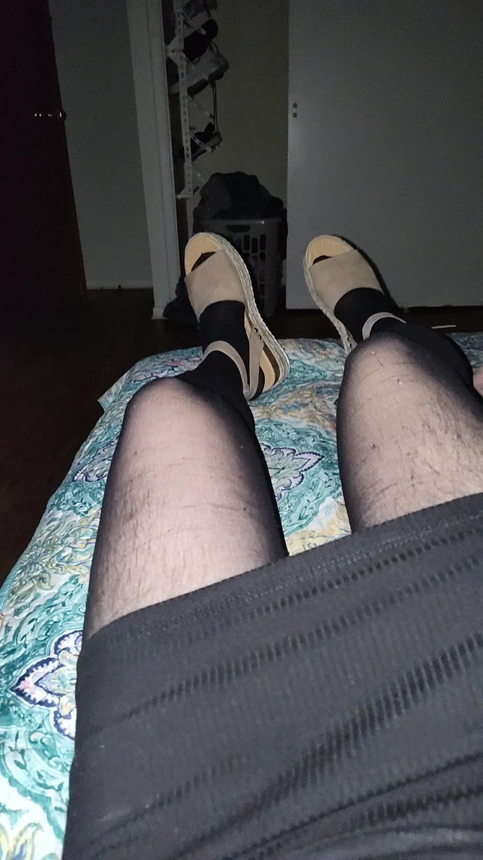 Puta: Ciemna sukienka