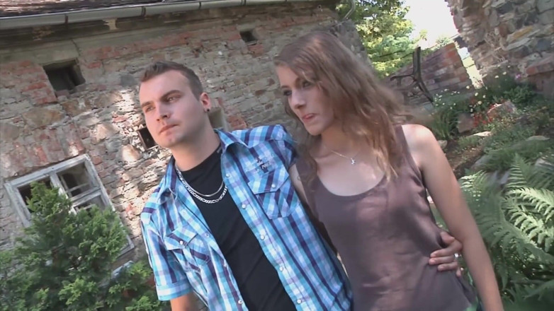 Lethal Teens: Kamarád sleduje, jak jeho přítelkyni tvrdě šuká jiný chchvápek