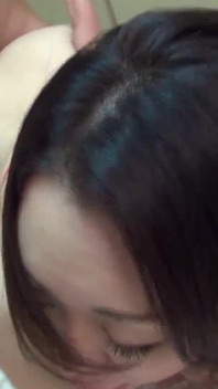 四十路美乳人妻を男親友に凌辱近狂屌, 男親友の巨根で塞がれるほど…人妻の騷穴に男親友の硬くなった肉棒が深く突き刺さる！- 山見優菜_下