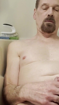 Stepdaddy Pumped and Pissing.