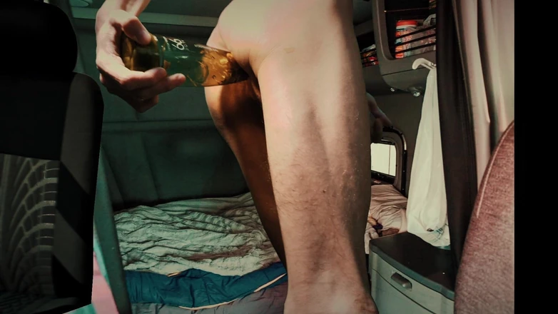HotDogs studio: Casey Donovan and toys in hole