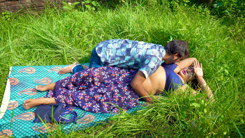 Ranjee: After the Wedding, Raj Called Khushi to a Secluded Spot...