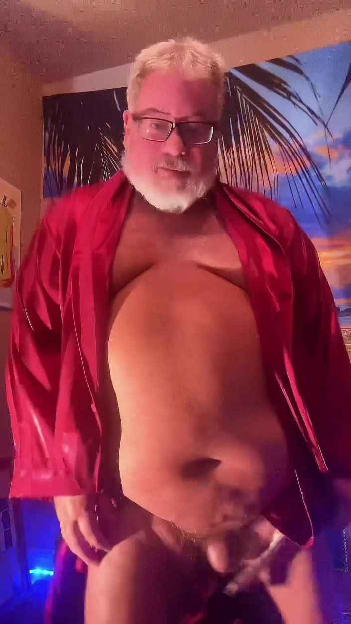 Hand-Free-Daddy-Chub: Celebrul Urs Gol Care Dansează