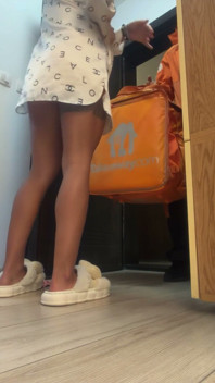18 Year Old Italian Webcam Star Blonde Pays the Delivery Guy with Sex and a Cumshot in Her Mouth