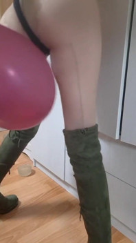 Balloons Mistress Elza Kom's