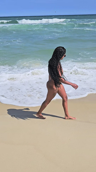 Princesa Fiona: Spazieren am Strand