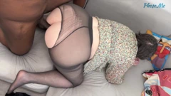 Pantyhose Me Porn Videos: 放荡的老熟女被黑人肛交，让他射在她的菊花 ...