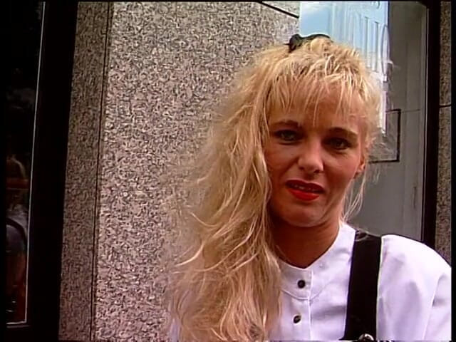 Lucky Cooch: Cute blond in front of camera