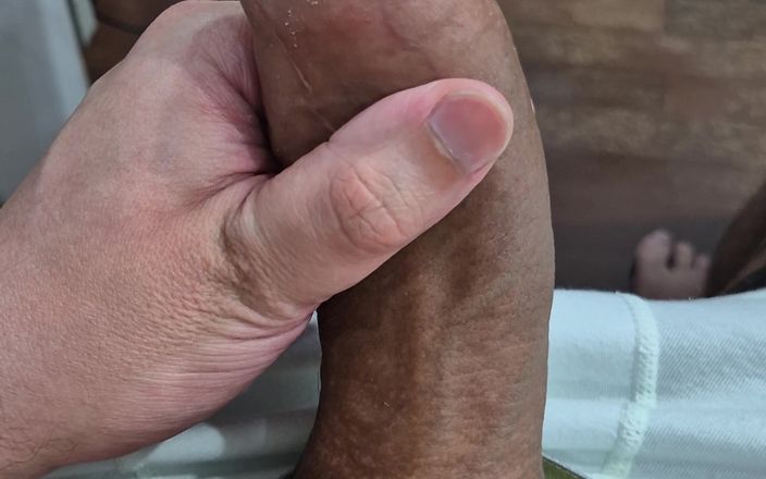 Lkdick8: Twink si masturba da solo
