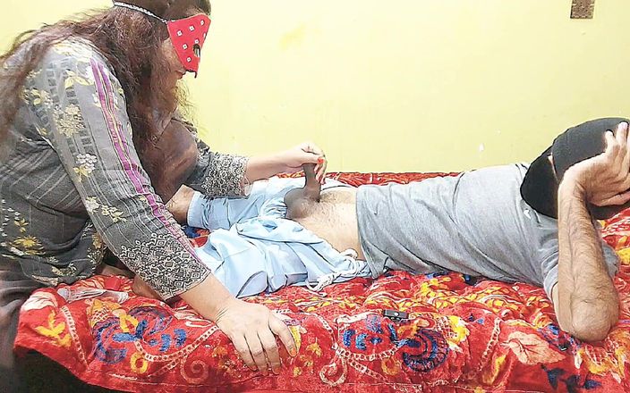 Pakistani CoupleX: Cha vợ của con dâu Ấn Độ đã lấy dương vật ra, âm thanh...