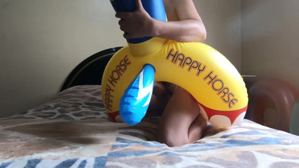 Inflatable Lovers: Dudukin kontol tiang