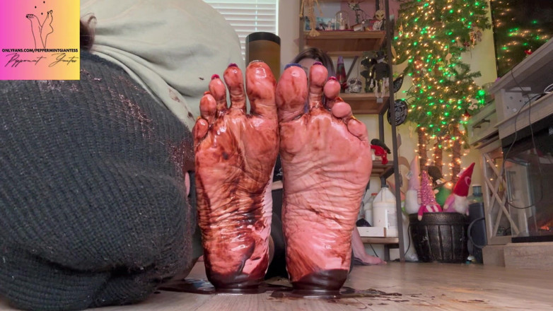 Peppermint Giantess: Taglia 16 piedi adorazione dello sciroppo di cioccolato - leccali con i...
