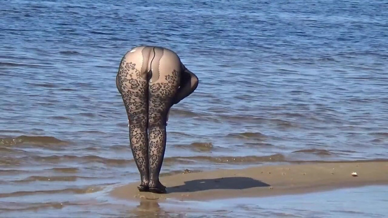 RedRoseRus: Passeggiata in stile nero sulla spiaggia