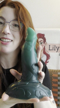 NSFW Review of Spitfire From Bad Dragon