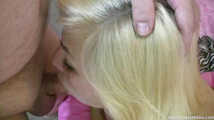 PurefilmsTv: Starý nadržený nevlastní bratr šuká mé blonďaté nejlepší kamarádky a ona...