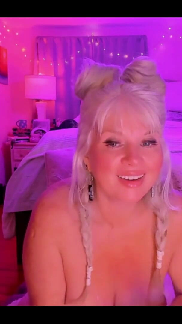 PaintedRose Taboo Femdom Fetish MILF: Blooper Lol