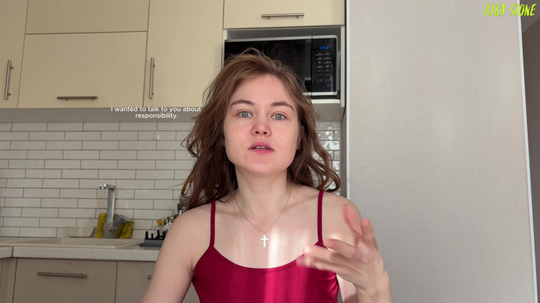 Kira Stone: Ai ejaculat dintr-un penis? Ai ejaculat din limbă? A ejaculat...