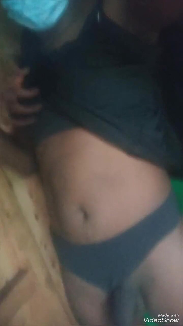 Sexyjayla254: Sexyjayla254 büyük döl çekmeden önce güzel vücudunu gösteriyor