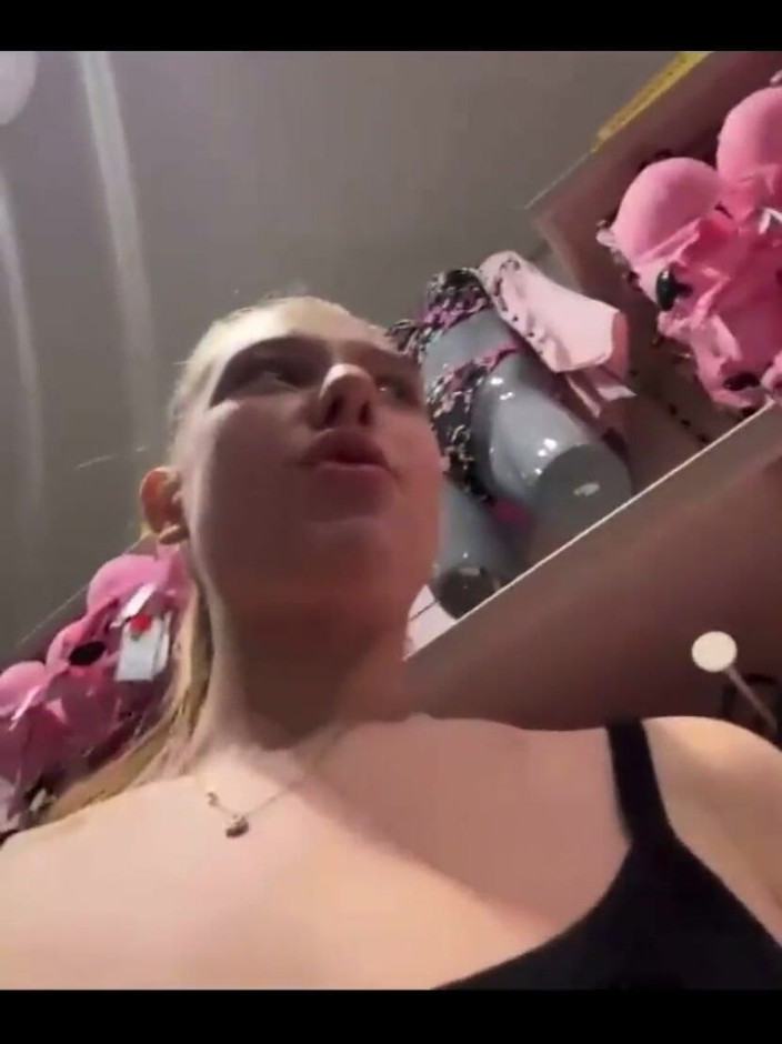 JuiceLussie: hot larki shaukiya ke saath lokar room men kreji sho