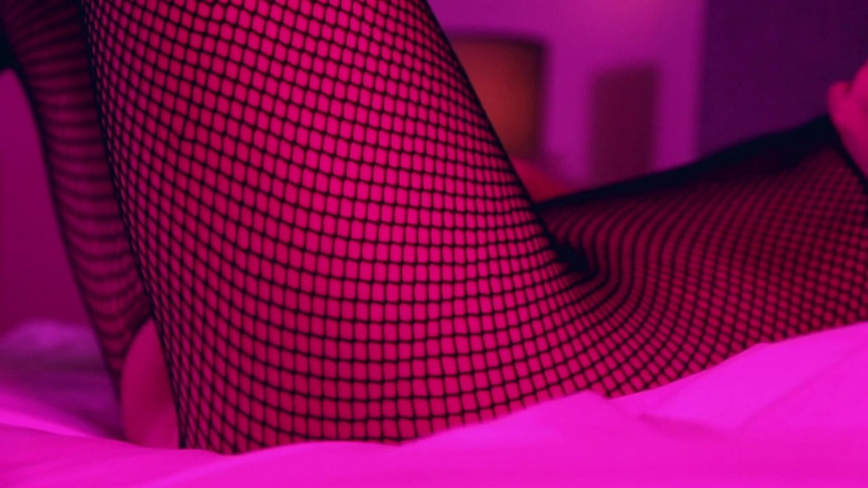 Kinky Lyrical: Арт-видео эротики - милфа и дилдо