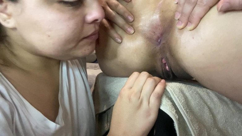 zoemelissa: Глибоке смоктання дупи з дуже довгим язиком