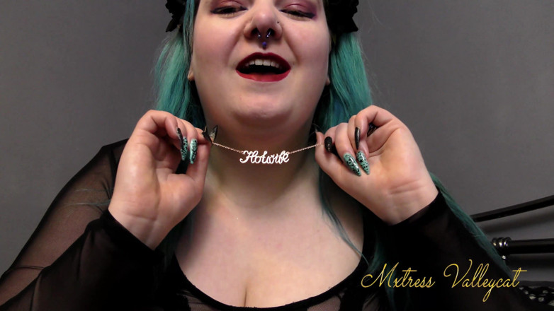Mxtress Valleycat: Gothic hotwife