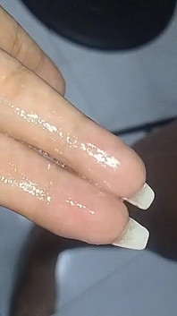 チャットで何人かの男性とチャットしていて、夫をだまそうとしていて、本当に濡れてしまいました