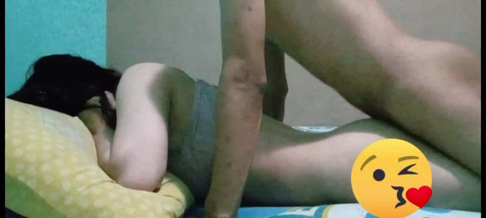 Famly sex: Bawa kawan kerja pulang semasa suaminya di tempat kerja