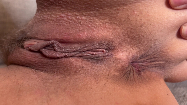 NM fetish femdom videos by Princess Nikki Cruel: Děvka femdom milfka to ví, když vás přinutí uctívat její...