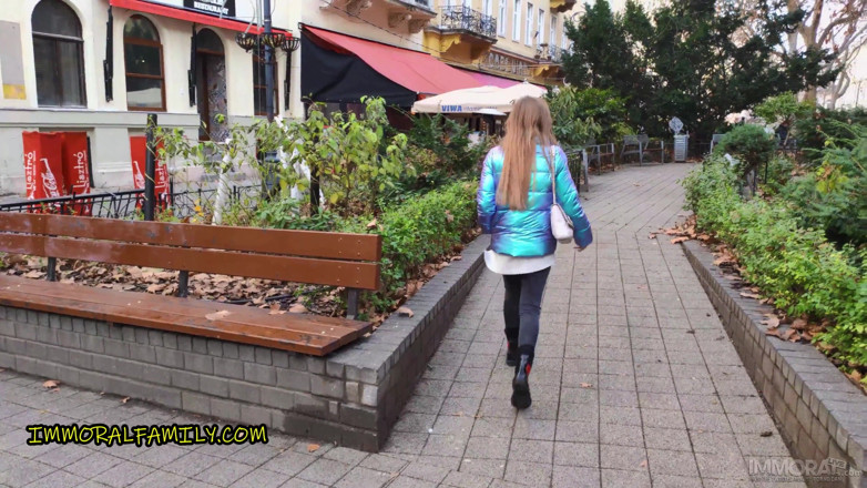 Immoral Family: Josephine Jackson, heißes, perfekte titten, fickt den trainer des stiefbruers...