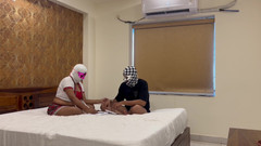 Besharam Jodi: Bhabhi ukarana i zerżnięta przez nauczyciela czesnego Besharam w swoim...