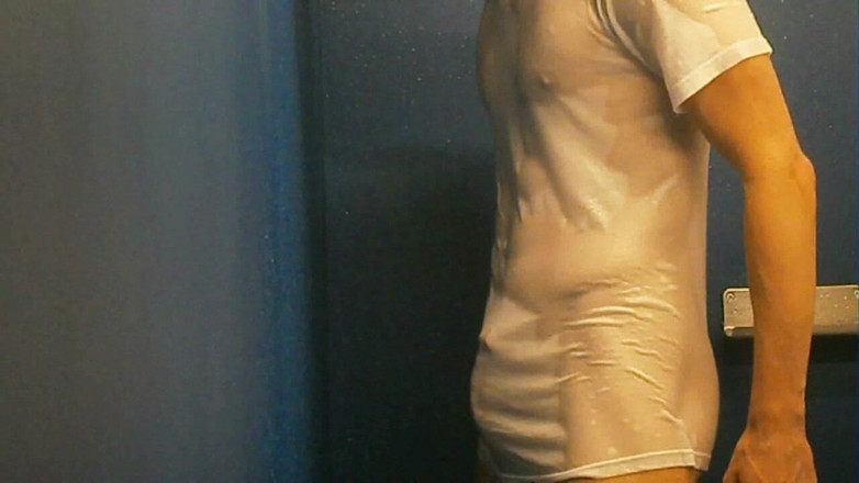 outdoor-fun: Derleme - tek başına kesilmemiş çıplak fit adamın tam teşhirciliği