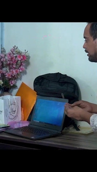 Innocent Delivery Boy Fucks Sexy Girl at Her Office! Reality Sex