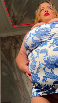 นางฟ้า BBW ละตินนมใหญ่เล่นกับควยดำยักษ์