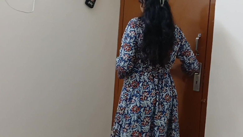 Apple Porn: HEIßES THAILAND-ZIMMERMÄDCHEN GAB BESTEN SERVICE IM HOTELZIMMER