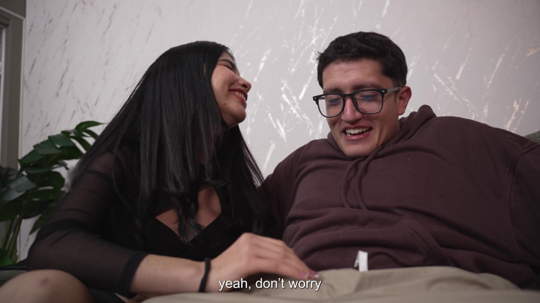 SaraTaylor: Anální creampie: Drobná Latinoameričanka je tvrdě ošukána svým nevlastním bratrem...